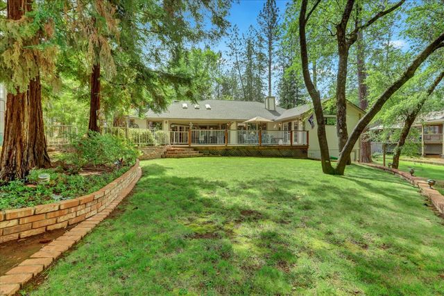 11774 Skipper Ct, Penn Valley, CA 95946