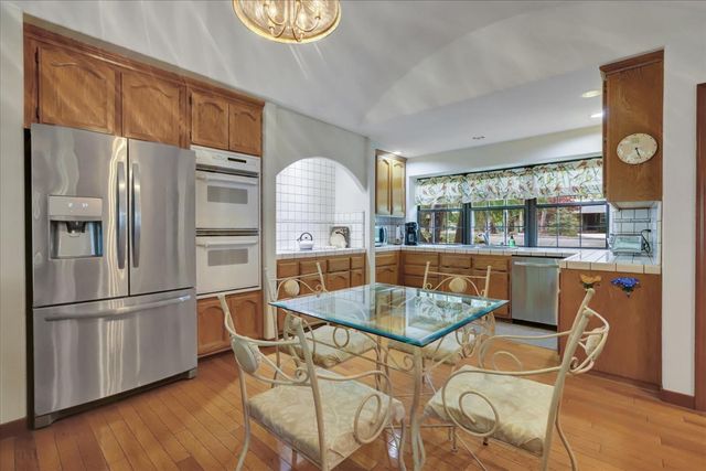 11774 Skipper Ct, Penn Valley, CA 95946