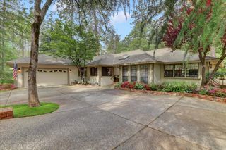 11774 Skipper Ct, Penn Valley, CA 95946