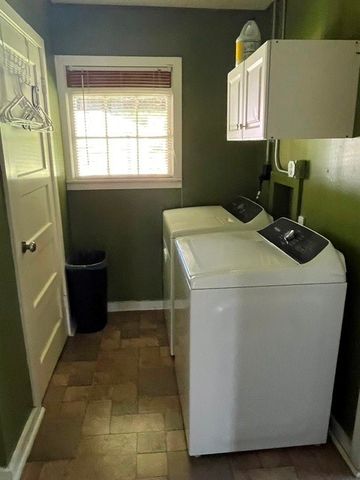 1308 N Mesquite Street N, Goldthwaite, TX 76844