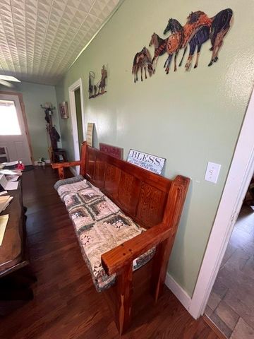 1308 N Mesquite Street N, Goldthwaite, TX 76844