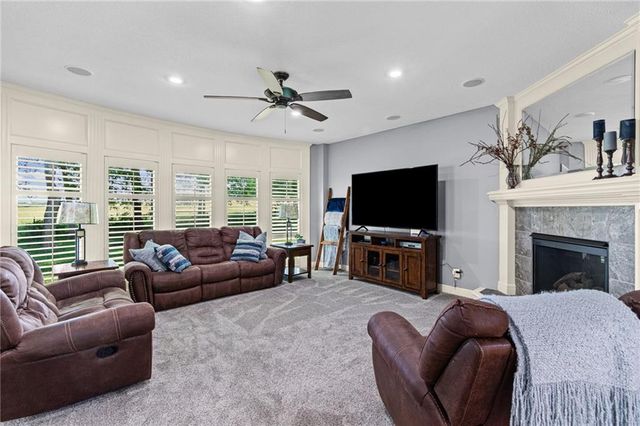 8700 NE 91st Terrace, Kansas City, MO 64157
