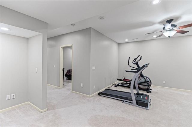 8700 NE 91st Terrace, Kansas City, MO 64157