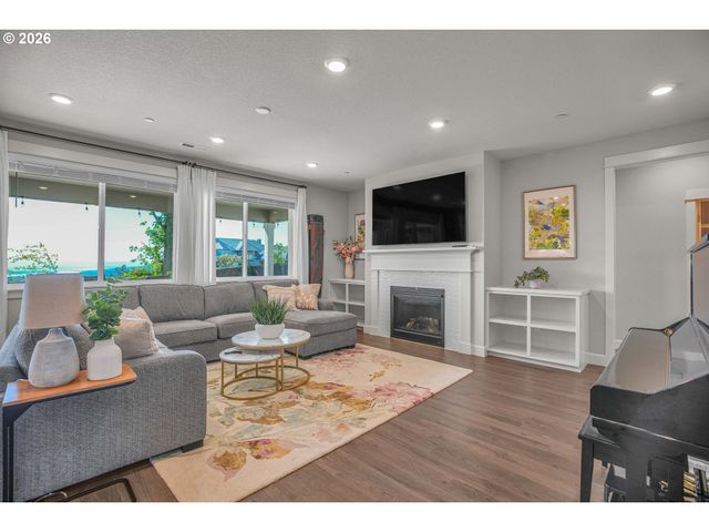 1739 Nw HANCOCK Dr, Camas, WA 98607
