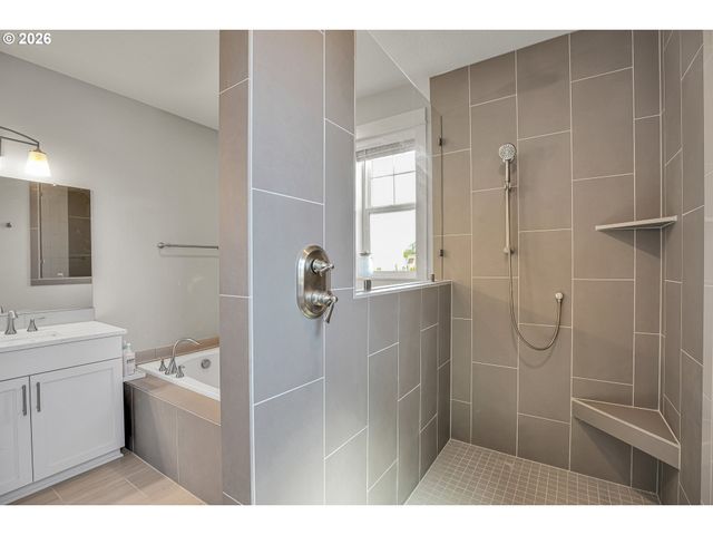 1739 Nw HANCOCK Dr, Camas, WA 98607