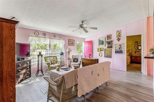 100 Cowpoke CIR, Wimberley, TX 78676