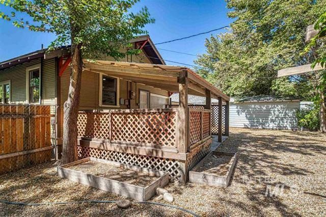 1015 E Logan St, Caldwell, ID 83605