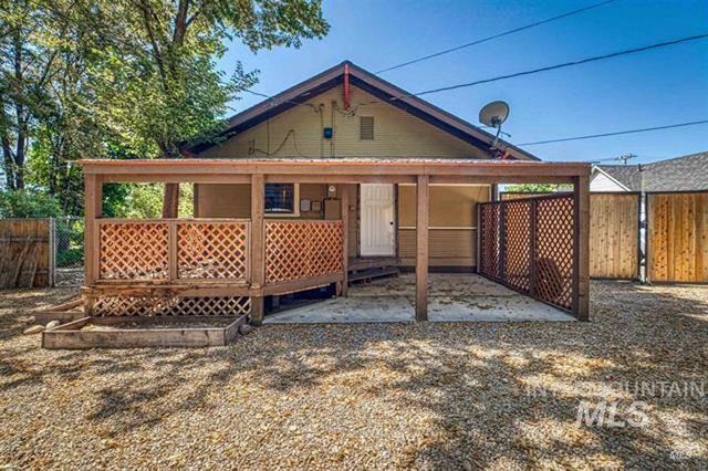 1015 E Logan St, Caldwell, ID 83605