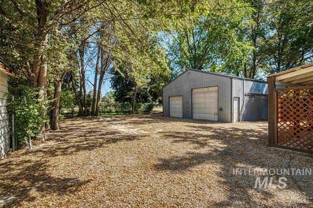 1015 E Logan St, Caldwell, ID 83605