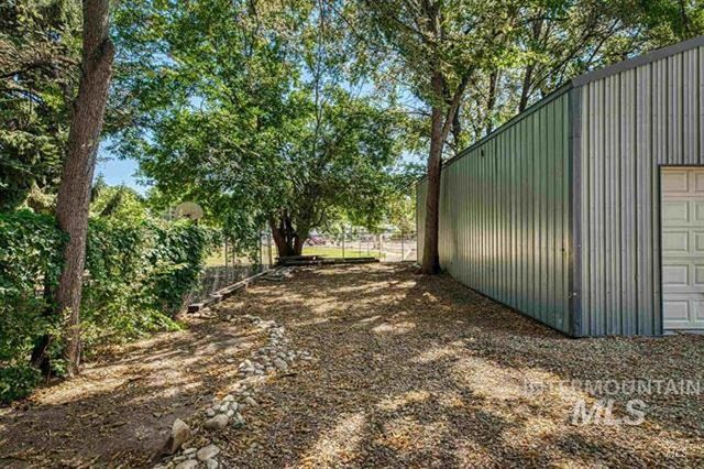 1015 E Logan St, Caldwell, ID 83605