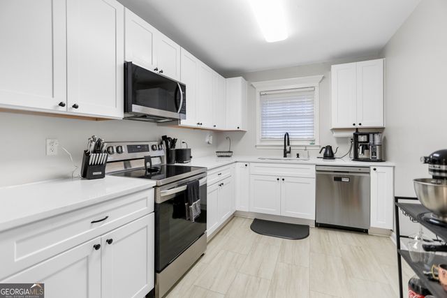 9 W Park Court, Newnan, GA 30263