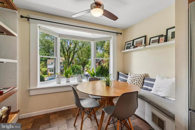 210 GLENDALOUGH RD, Erdenheim, PA 19038