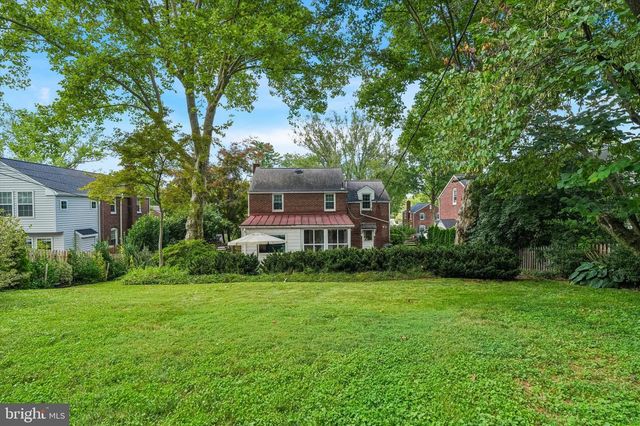 210 GLENDALOUGH RD, Erdenheim, PA 19038