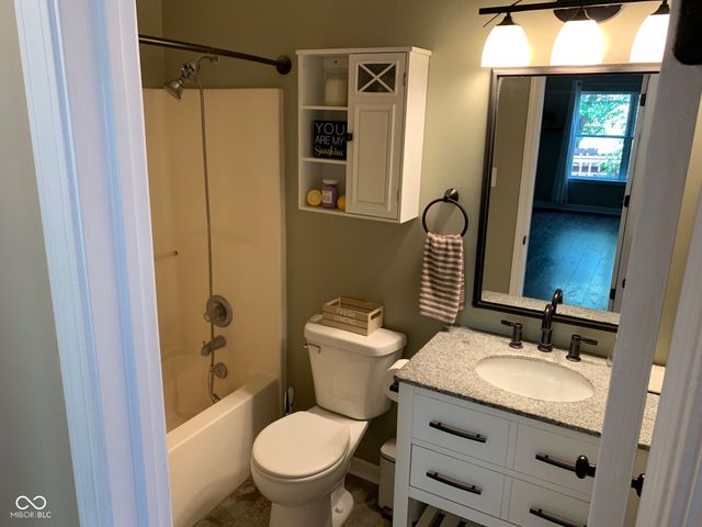 7818 Red Sunset Way, Avon, IN 46123