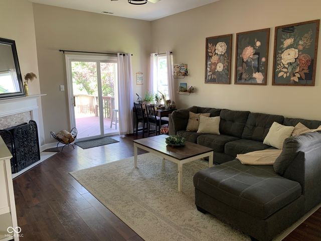 7818 Red Sunset Way, Avon, IN 46123