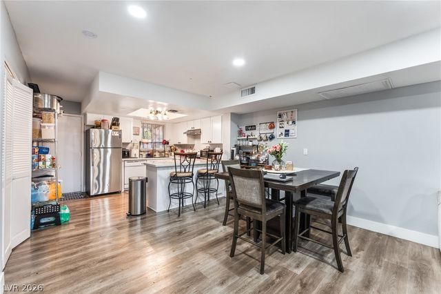 6285 West Washington Avenue, Las Vegas, NV 89107