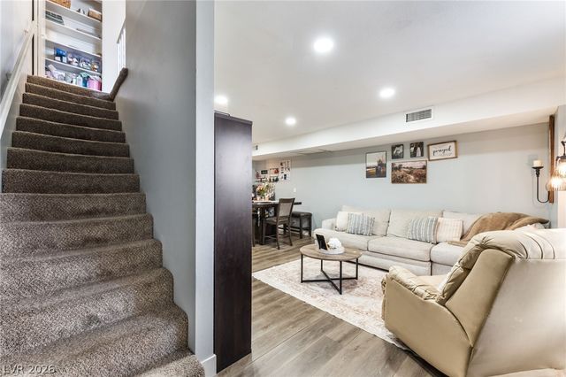 6285 West Washington Avenue, Las Vegas, NV 89107