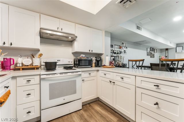 6285 West Washington Avenue, Las Vegas, NV 89107