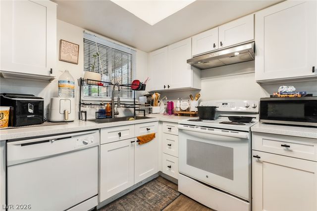 6285 West Washington Avenue, Las Vegas, NV 89107
