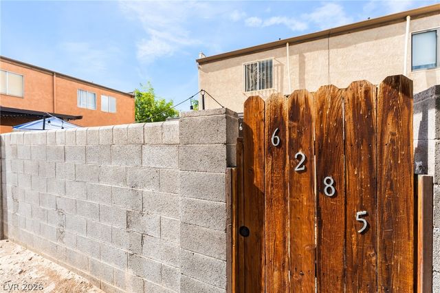 6285 West Washington Avenue, Las Vegas, NV 89107