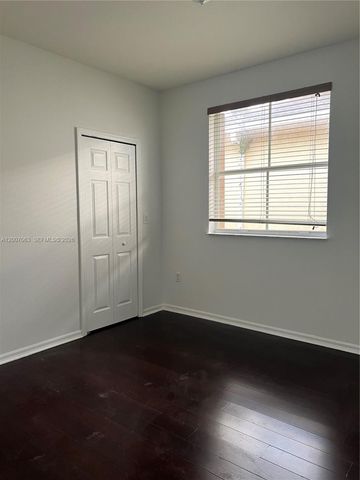 16475 SW 84th Ln 1, Miami, FL 33193