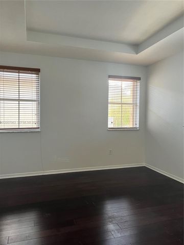 16475 SW 84th Ln 1, Miami, FL 33193