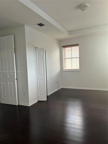 16475 SW 84th Ln 1, Miami, FL 33193