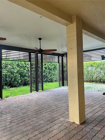 16475 SW 84th Ln 1, Miami, FL 33193