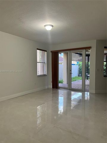 16475 SW 84th Ln 1, Miami, FL 33193