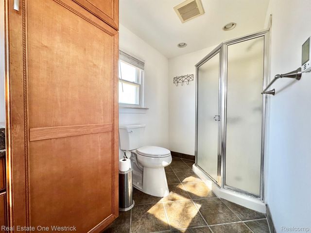 432 Edgewater Drive, Algonac, MI 48001