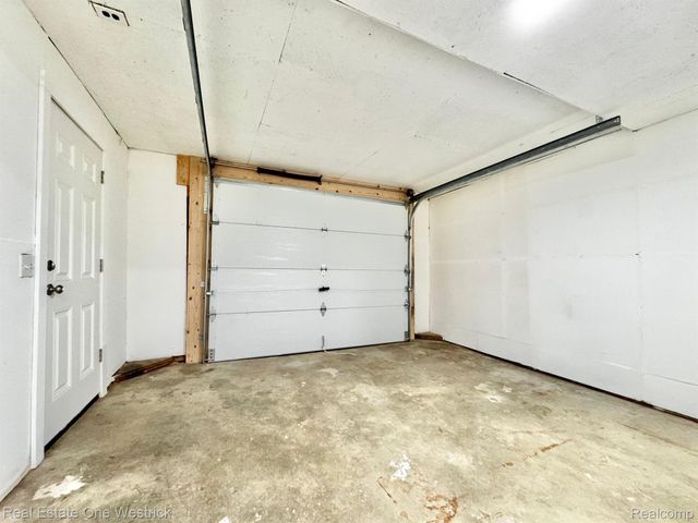 432 Edgewater Drive, Algonac, MI 48001