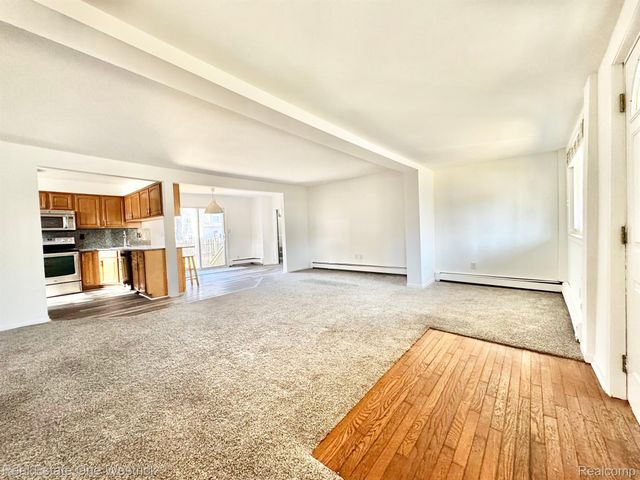 432 Edgewater Drive, Algonac, MI 48001