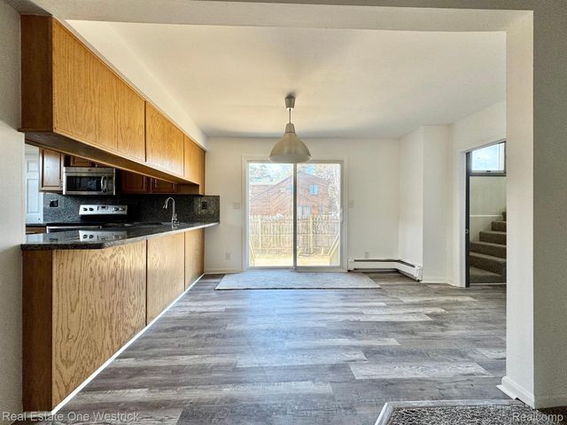 432 Edgewater Drive, Algonac, MI 48001