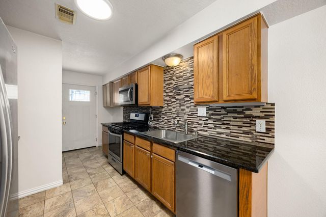 8434 Folkstone Lane, Houston, TX 77075
