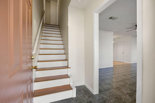 8434 Folkstone Lane, Houston, TX 77075