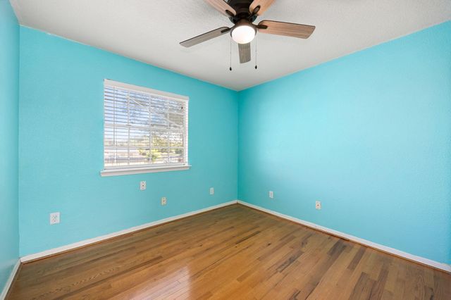 8434 Folkstone Lane, Houston, TX 77075