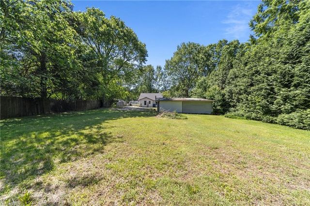 6108 Appletree Court, Archdale, NC 27263