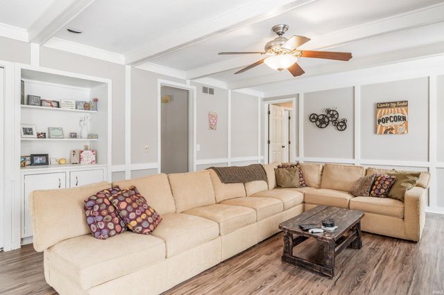 9906 Woodstream Drive, Fort Wayne, IN 46804