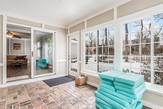 9906 Woodstream Drive, Fort Wayne, IN 46804