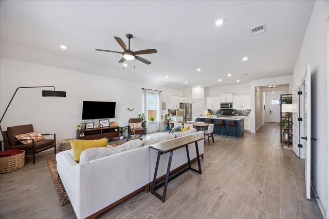 8112 Skytex ST, Austin, TX 78744