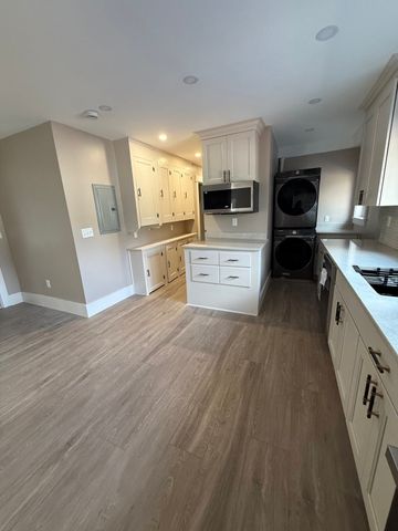 128 Prichard Street 2R, Fitchburg, MA 01420