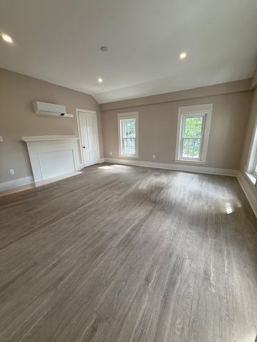 128 Prichard Street 2R, Fitchburg, MA 01420
