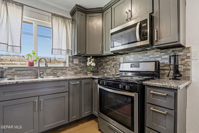 1928 SAINT JOHNS Drive, El Paso, TX 79903