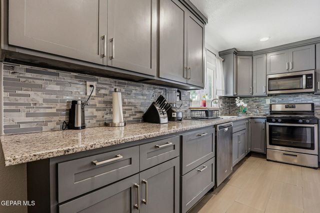 1928 SAINT JOHNS Drive, El Paso, TX 79903