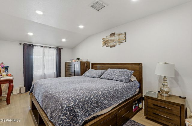 1928 SAINT JOHNS Drive, El Paso, TX 79903