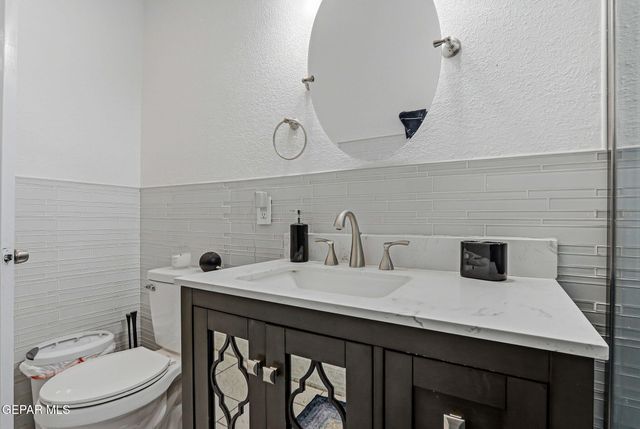 1928 SAINT JOHNS Drive, El Paso, TX 79903