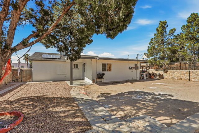 1928 SAINT JOHNS Drive, El Paso, TX 79903