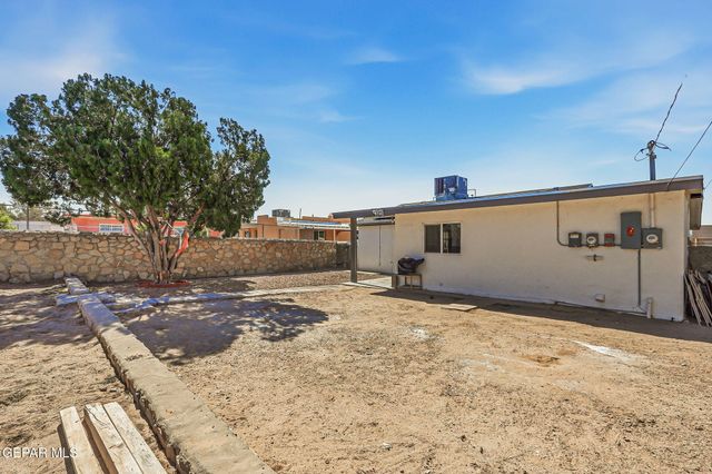 1928 SAINT JOHNS Drive, El Paso, TX 79903