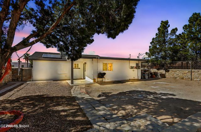 1928 SAINT JOHNS Drive, El Paso, TX 79903