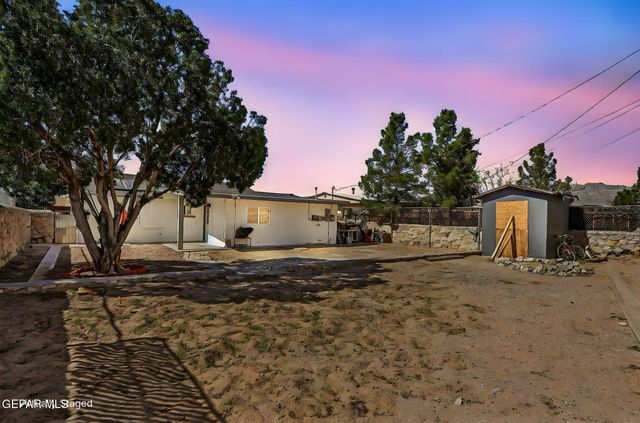 1928 SAINT JOHNS Drive, El Paso, TX 79903